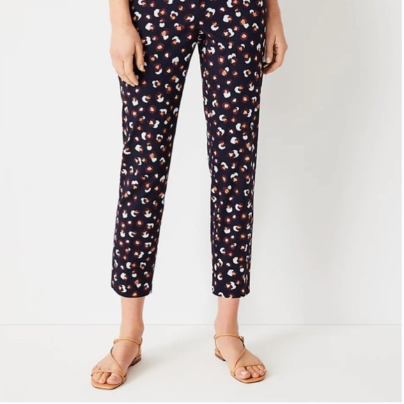 NWT Animal Print Cotton Crop Pant Ann Taylor - Picture 2 of 8
